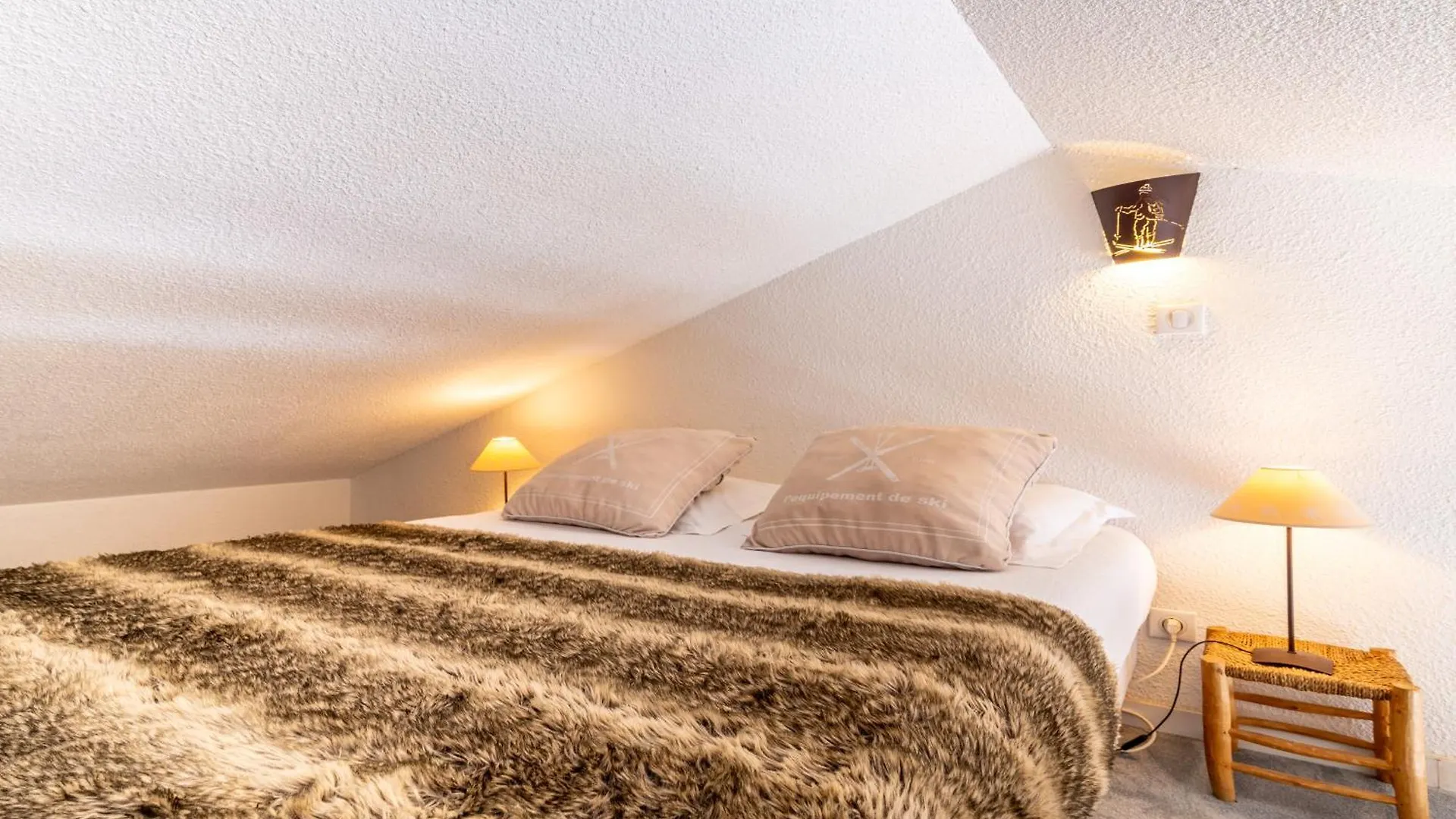 Apartment 2 Pieces Duplex, Skis Aux Pieds, Balcon Tignes